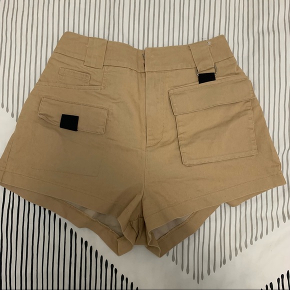 IAMGIA cargo shorts - Picture 1 of 3